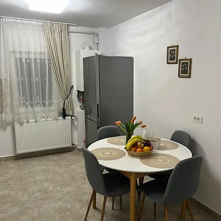 Lory's Apartament Daire